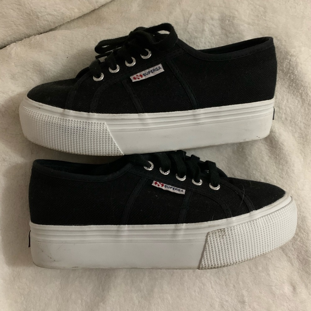 Black platform Superga